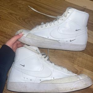 Blazer mid 77 SE sisterhood